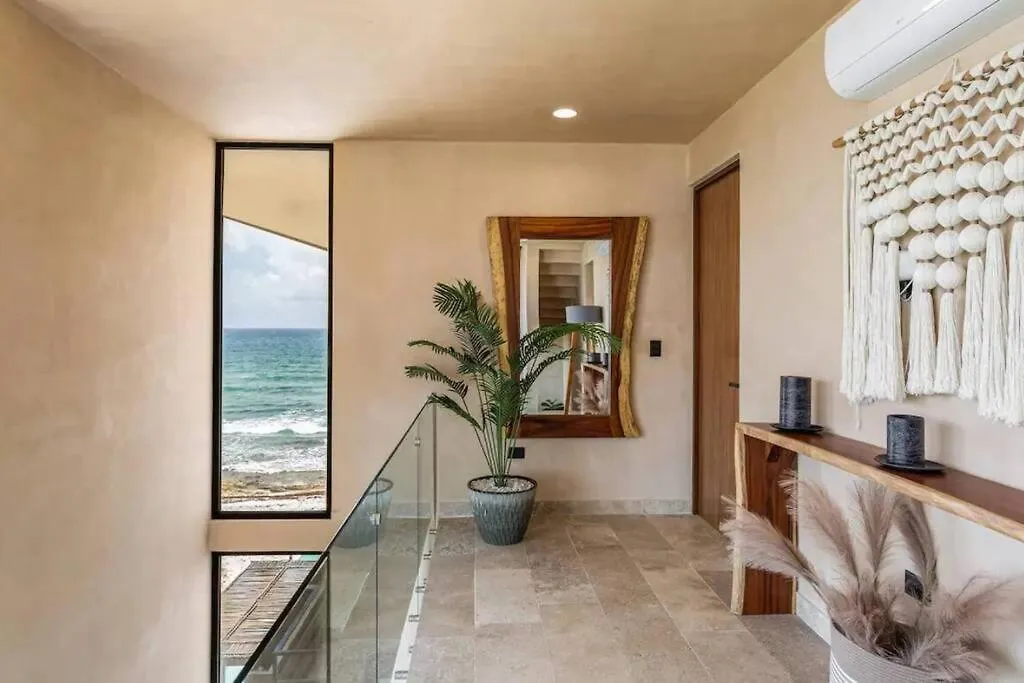 Luxury Beachfront Penthouse With Private Pool تولوم شقة